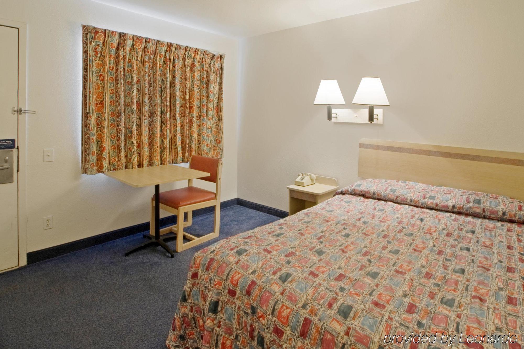 Travel Inn Sharonville Habitación foto